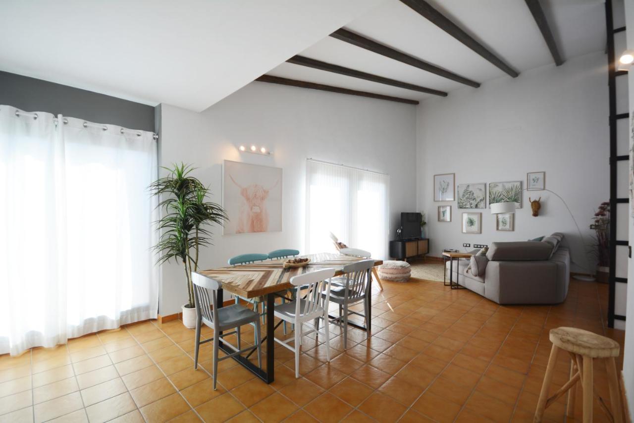 Beautiful Spacious Villa With Private Heated Pool In Lajares Bagian luar foto