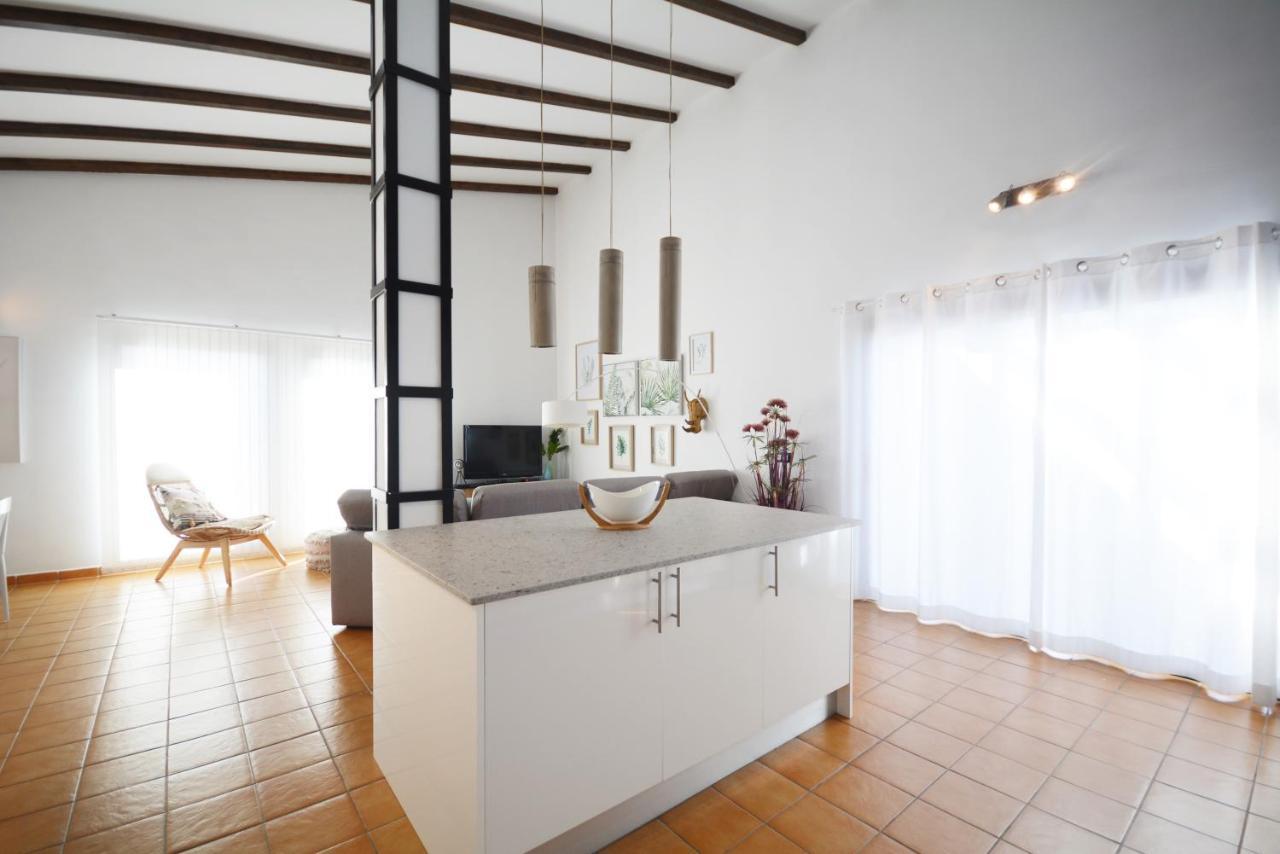Beautiful Spacious Villa With Private Heated Pool In Lajares Bagian luar foto