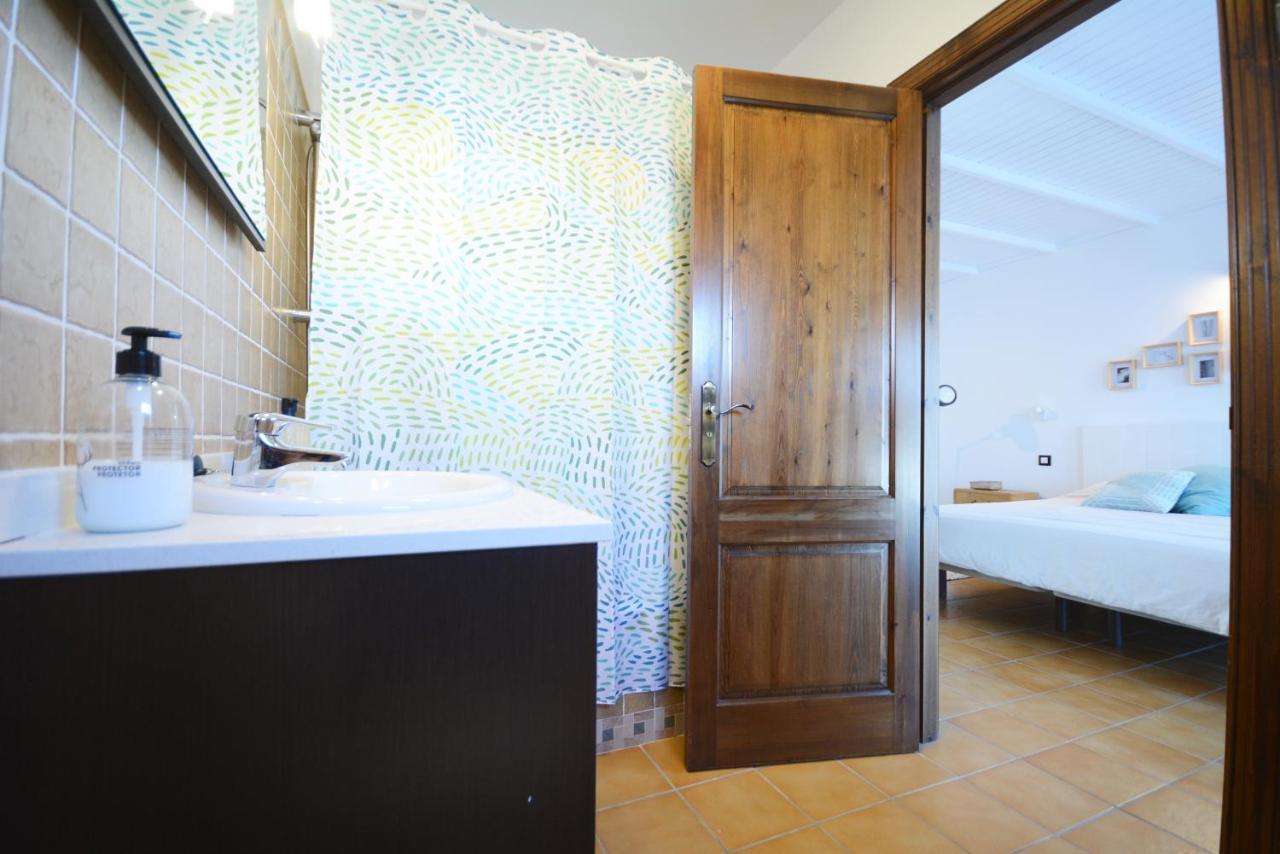 Beautiful Spacious Villa With Private Heated Pool In Lajares Bagian luar foto